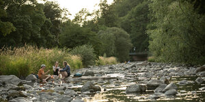 Das ausgetrocknete Flussbett der Dreisam bei Freiburg