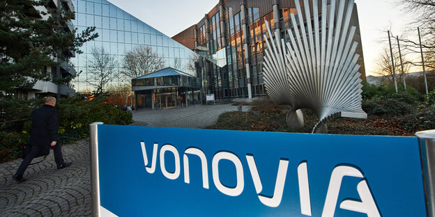 Die Verwaltung von Vonovia, aufgenommen am 08.12.2015 in Bochum (Nordrhein-Westfalen).