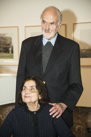 Der Architekt Lucien Kroll mit seiner Frau Simone