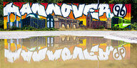 Ein buntes Grafitti "Hannover 96" auf einem Container, spiegelt sich in einer Pfütze