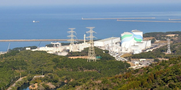 Das japanische Atomkraftwerk Sendai soll wieder angefahren werden.