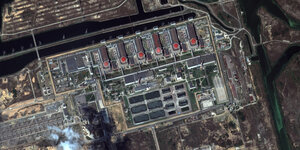 Dieses von Maxar Technologies zur Verfügung gestellte Satellitenbild zeigt das Kernkraftwerk Saporischschja