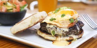 hburger mit pommes frites