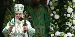 Patriarch Kyrill I. während einer Liturgie