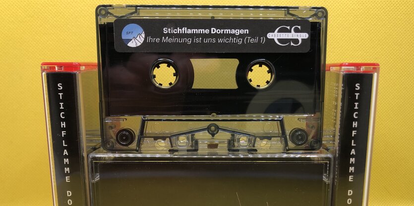 Die Original-Cassette des Künstlers "Stichflamme Dormagen", kongenial benannt nach einem Chemienunfall bei der Bayer AG