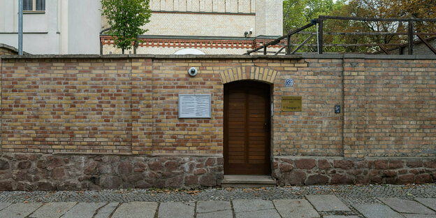 View of the door of the synagogue in Halle