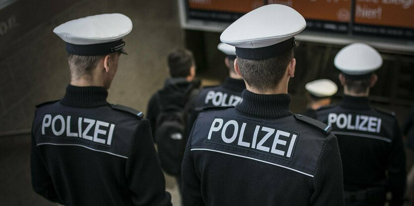 Polizisten auf Streife