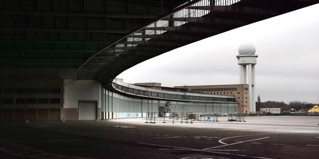 Hangars des ehemaligen Flughafens Tempelhof
