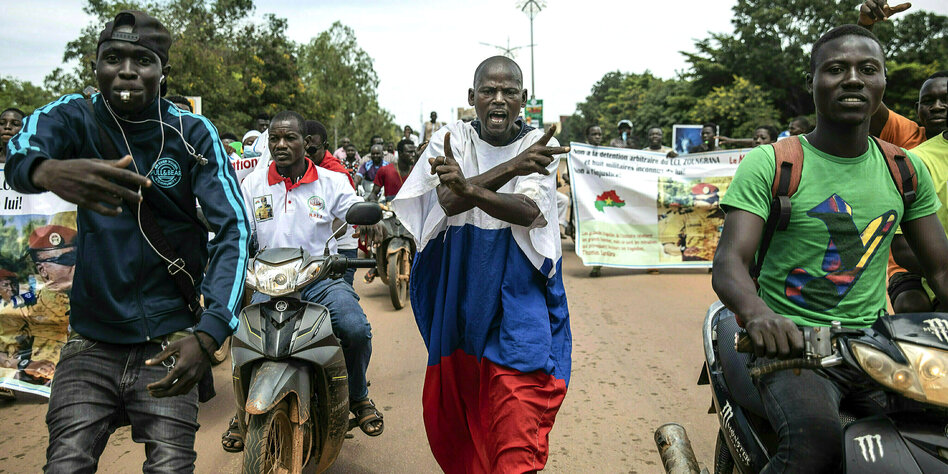 Coup d'état in Burkina Faso: From one coup to the next