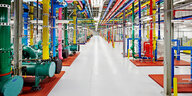 Röhren in den Farben von Google