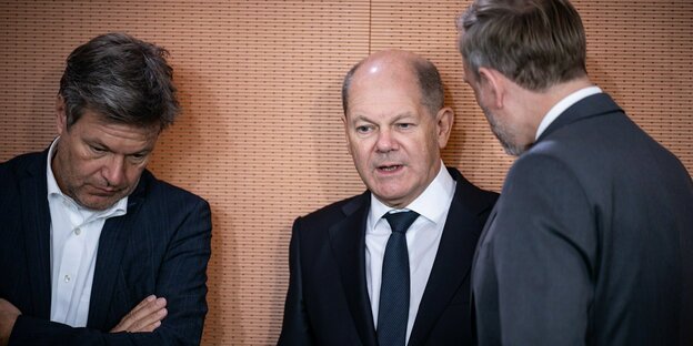 Olaf Scholz mit Robert Habeck und Christian Lindner