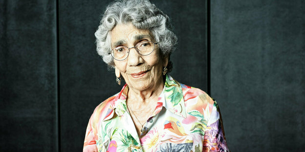 Holocaustüberlebende Zilli Schmidt im Portrait