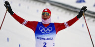 Jubelnder Skilangläufer Bolschunow im Ziel