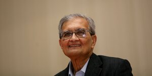 Portrait von Amartya Sen.