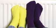 Socken in der Kampagnenfarbe von DWE. Wenn das keine warmen Füße macht