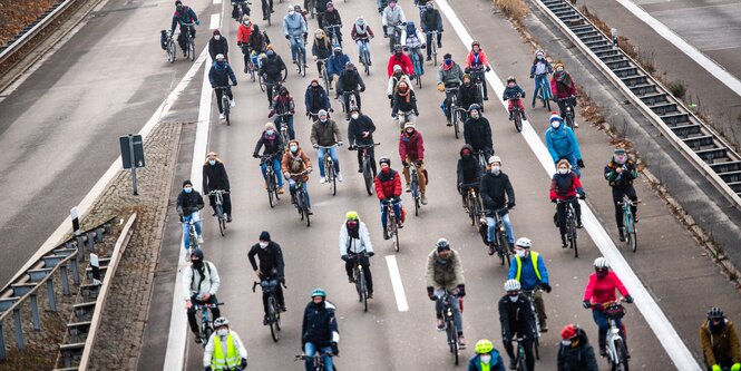 Fahrraddemo auf der A 100