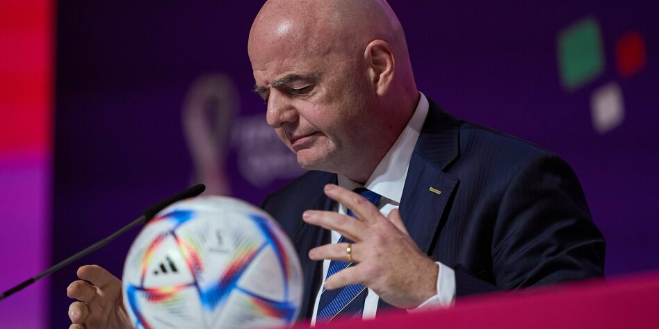 Bizarre Rede von Fifa-Chef Infantino: Der multiple Präsident