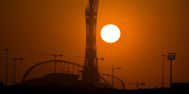 Das Khalifa International Stadium westlich von Doha