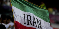 Eine iranische Flagge