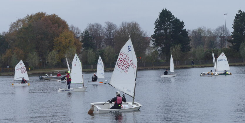 Segelboote auf der Wakenitz