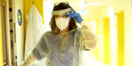 Eine Ärztin auf einer pädiatrischen Station im St. Joseph Krankenhaus in Tempelhof
