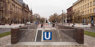 U-Bahn-Eingang Unter den Linden