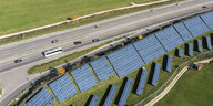Autobahn mit Solarpannels