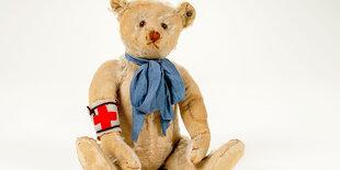 Ein mehrfach reparierter Teddy