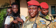 Ibrahim Traore und Soldaten