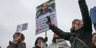 Solidarität mit den Protesten im Iran am Brandenburger Tor