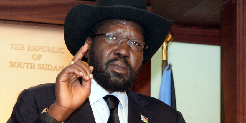 Salva Kiir mit erhobenem Zeigefinger