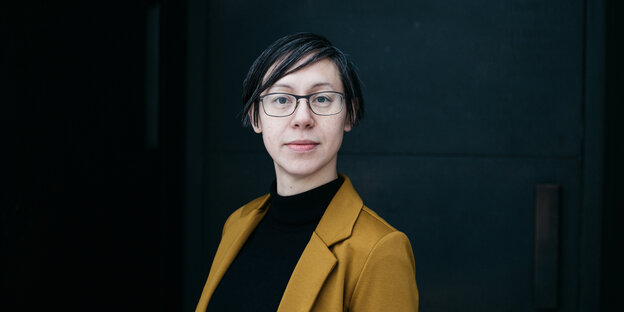 Portrait von Angela Ling Huang , sie leitet die Lübecker Forschungsstelle für die Geschichte der Hanse und des Ostseeraums