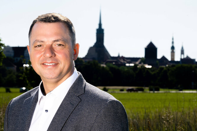 Portrait vor der Stadtsilhouette von Bautzen