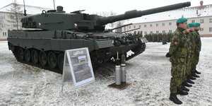 Übergabe des Kampfpanzer Leopard 2A4 an Tschechien