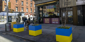 Institution an der 2nd Avenue in Manhattan: Die Fassade des ukrainischen Diners "Veselka"