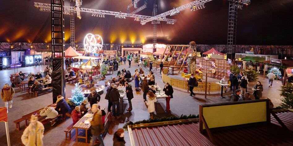 Weihnachtsmarkt mit Zirkuskunst: Watteschnee mit Street Credibility ...