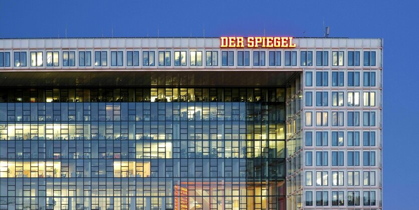 Fassade des Spiegel, viel Glas