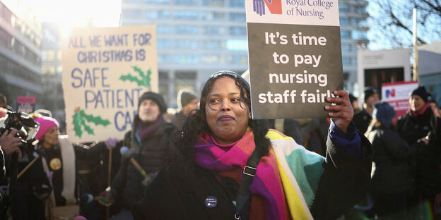 Pflegekräfte demonstrieren in London