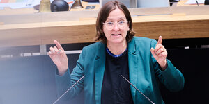 Das Foto zeigt Silke Gebel, die Vorsitzende der Grünen-Fraktion im Abgeordnetenhaus