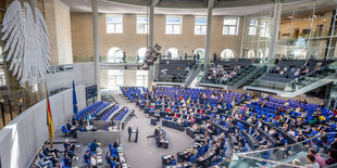 Plenarsaal des Bundestags von oben