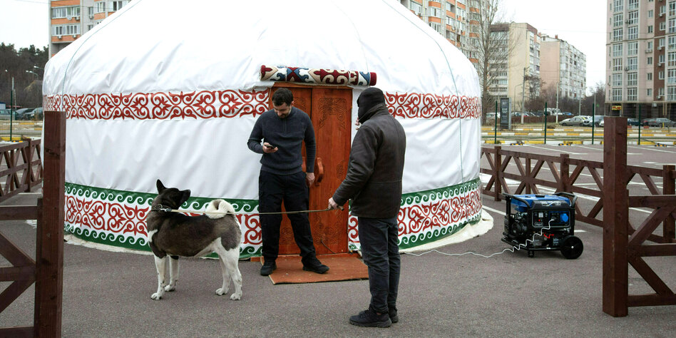 Russian-Kazakh Relations: A Yurt as a Political Issue