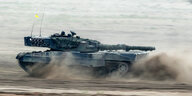 Ein Leopard-Kampfpanzer in Polen