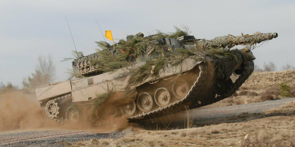 Waffenlieferungen an die Ukraine: Die Panzer kommen ins Rollen