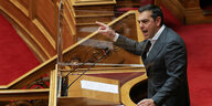 Alexis Tsipras spricht vor dem Parlament