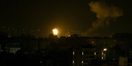 Rakete in der Nacht in Gaza