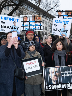Demonstranten forder die Freilassung von Navalny
