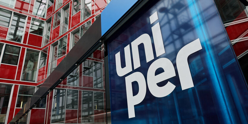 Uniper-Logo vor Konzernzentrale