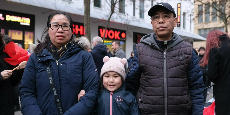 Threatened deportation of the Pham family: cautious optimism