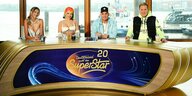Leony (l-r), Katja Krasavice, Pietro Lombardi und Dieter Bohlen, Jury-Mitglieder der Castingshow «Deutschland sucht den Superstar»