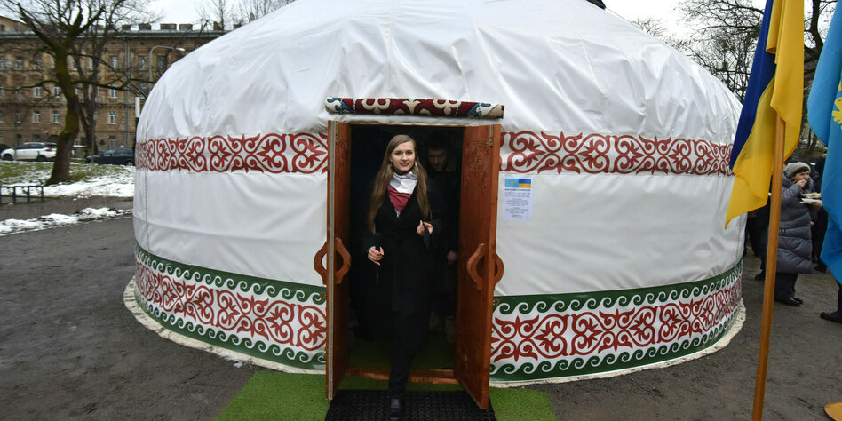Kazakh yurts in Ukraine: “Russian criticism is an award”